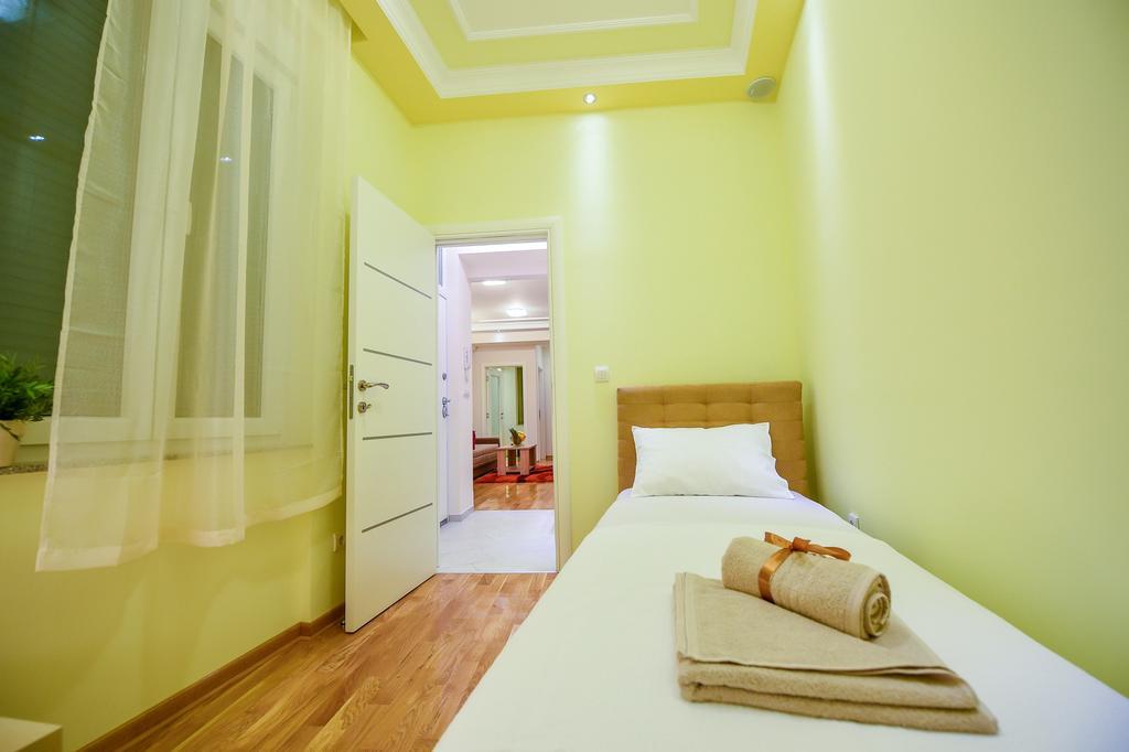 Apartment Sweet House Politika Белград Екстериор снимка